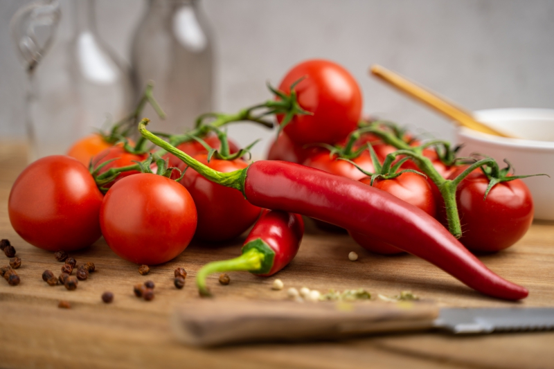 traiteur-CHATEAUNEUF GRASSE-min_tomatoes-5365186